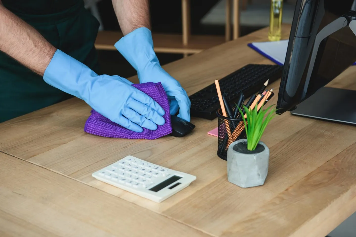 Local Office Cleaners Guide: Keeping Your Workspace Sparkling